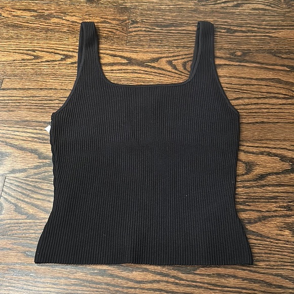 Black Aritzia tank top - Picture 1 of 2